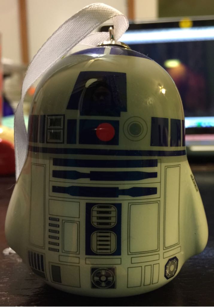 Season’s Treatings #9 (2017)