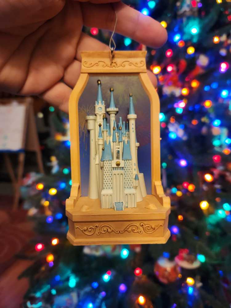 Cinderella’s Castle - Disney (Cinderella) ornament collectible [Barcode 763795053070] - Main Image 3