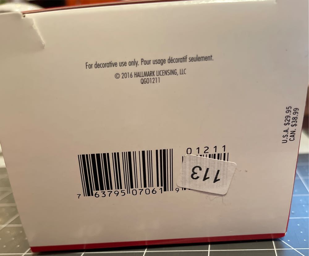 A Sweet Surprise - Gingerbread House (Gingerbread House) ornament collectible [Barcode 763795070619] - Main Image 3