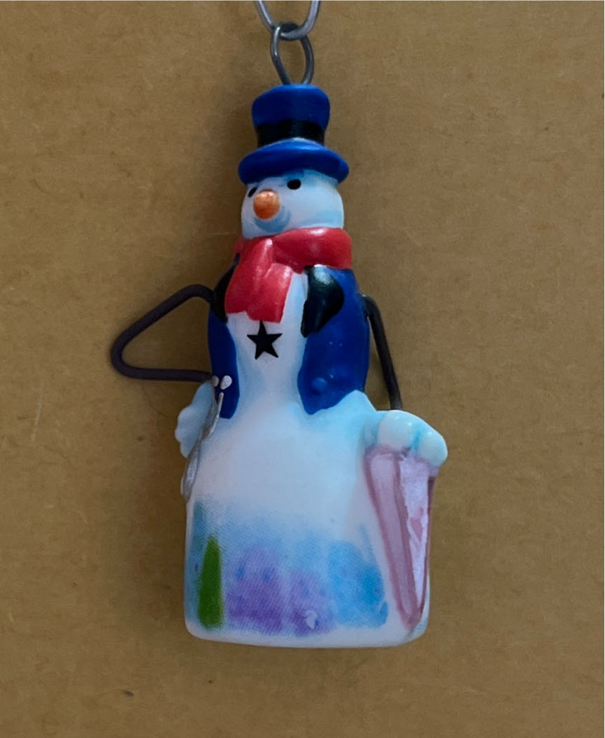 Miniature Snowtop Lodge Skylar A. Woolscarf - Snowtop Lodge Mini (Snowtop Lodge) ornament collectible [Barcode 763795079377] - Main Image 4