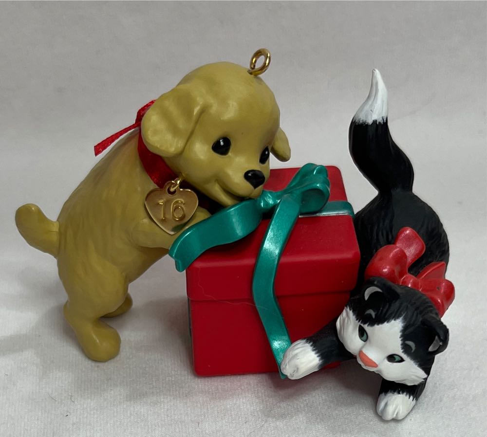 Mischievous Kittens: Mischievous And Loving - Mischevious Kittens (Puppy Love) ornament collectible [Barcode 763795080571] - Main Image 4