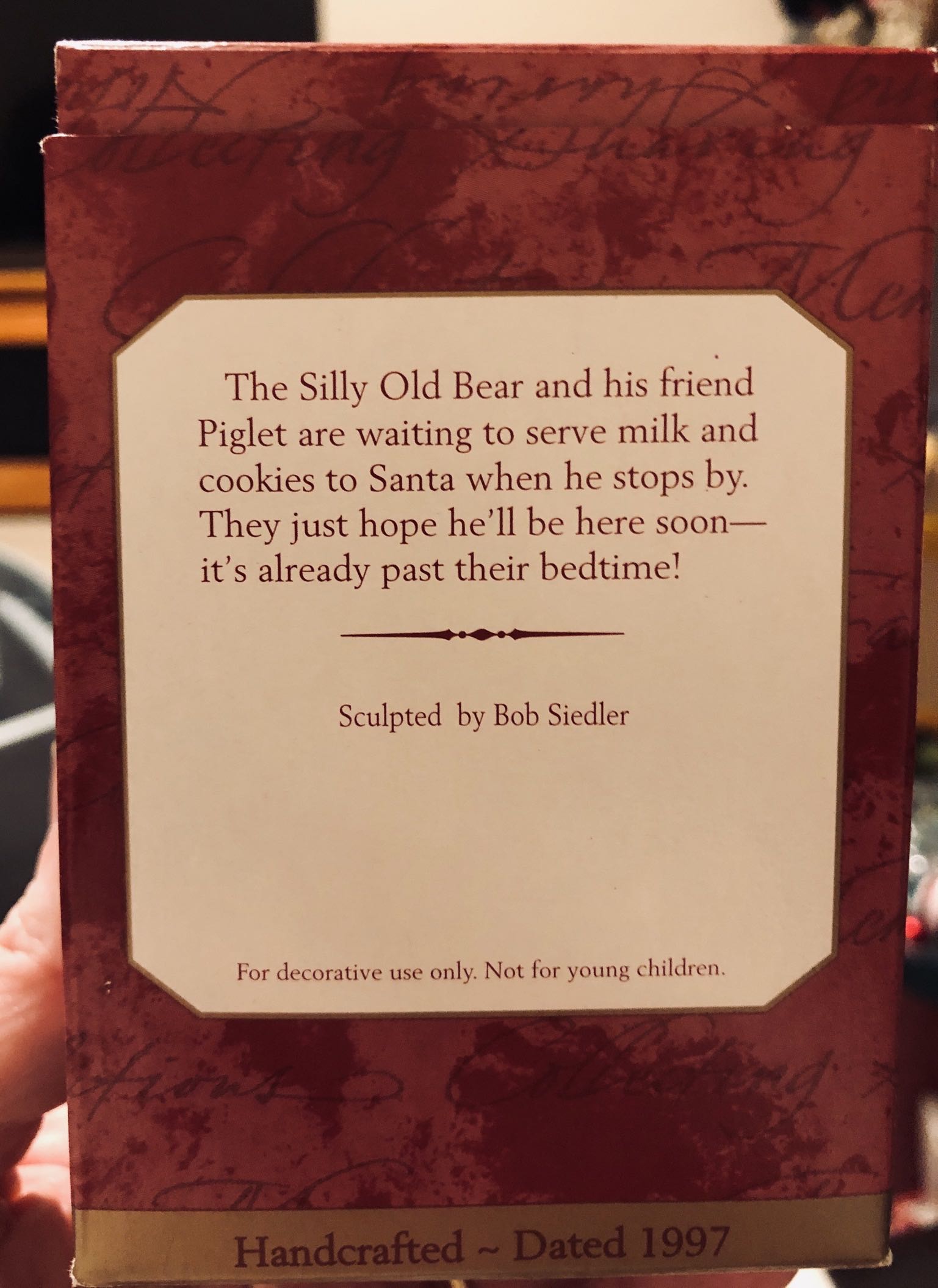 Waitin’ On Santa - Winnie the Pooh (Disney) ornament collectible [Barcode 015012373110] - Main Image 3