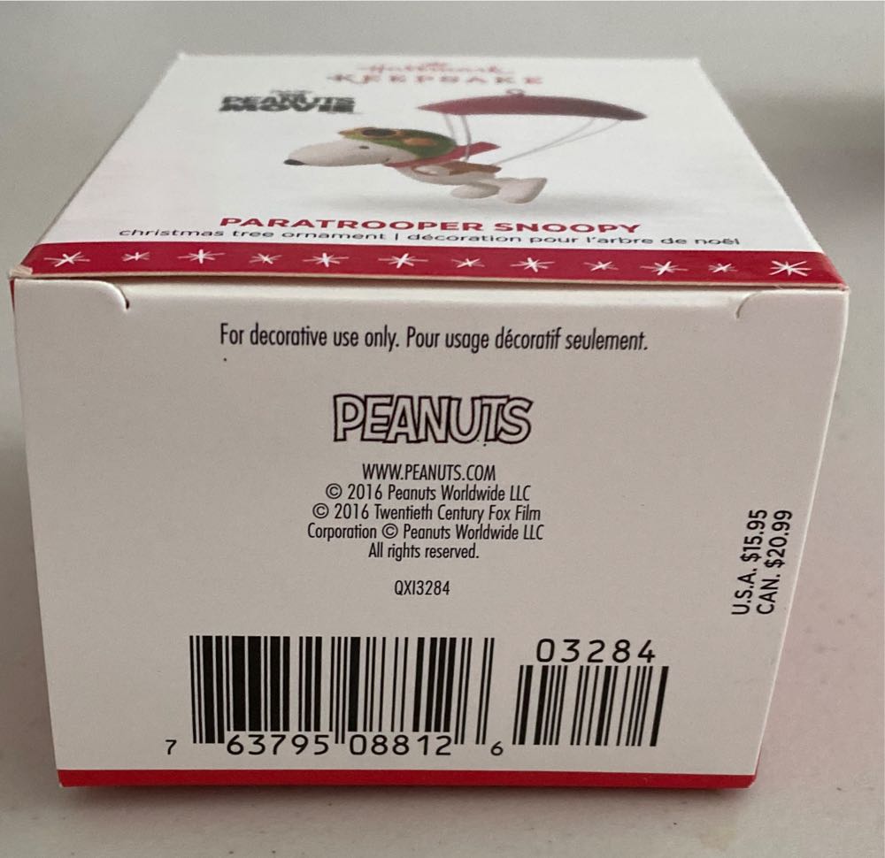 Paratrooper Snoopy - Peanuts Non-Christmas (Peanuts) ornament collectible [Barcode 763795088126] - Main Image 4