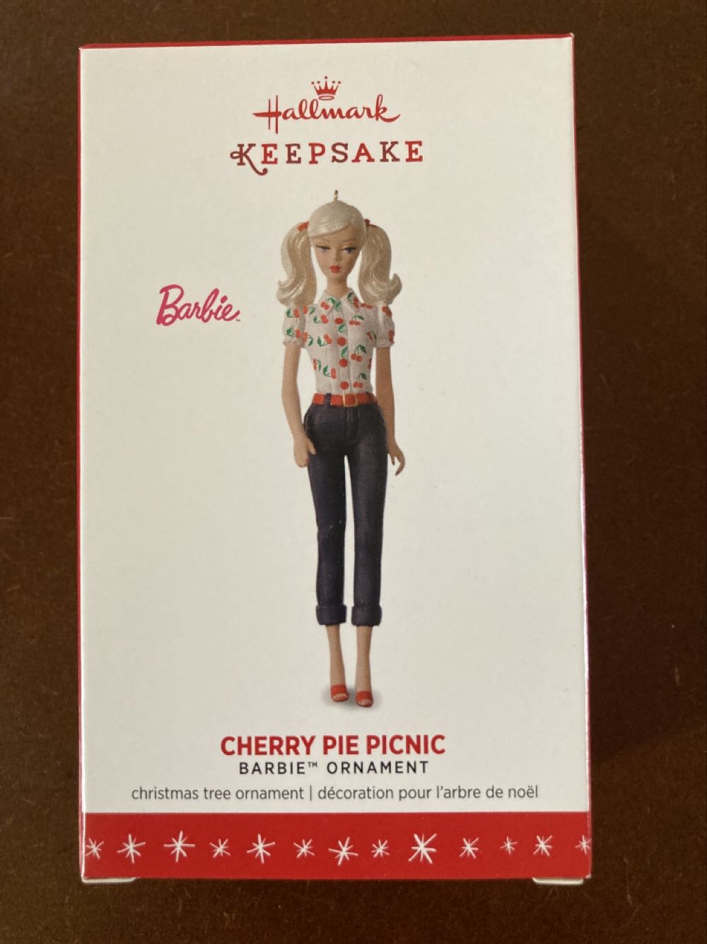 Barbie Cherry Pie Picnic - Barbie (Barbie) ornament collectible [Barcode 763795102631] - Main Image 2