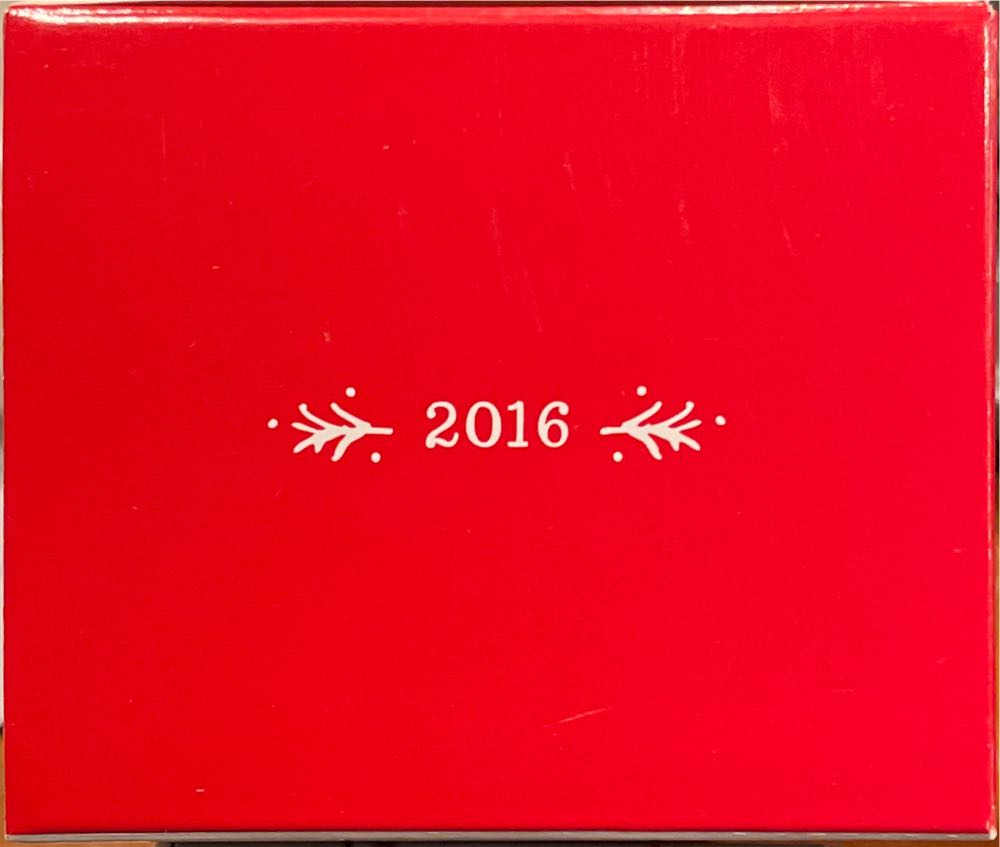 Team Captain America - Captain America: Civil War (Marvel Super Heroes) ornament collectible [Barcode 763795103171] - Main Image 4