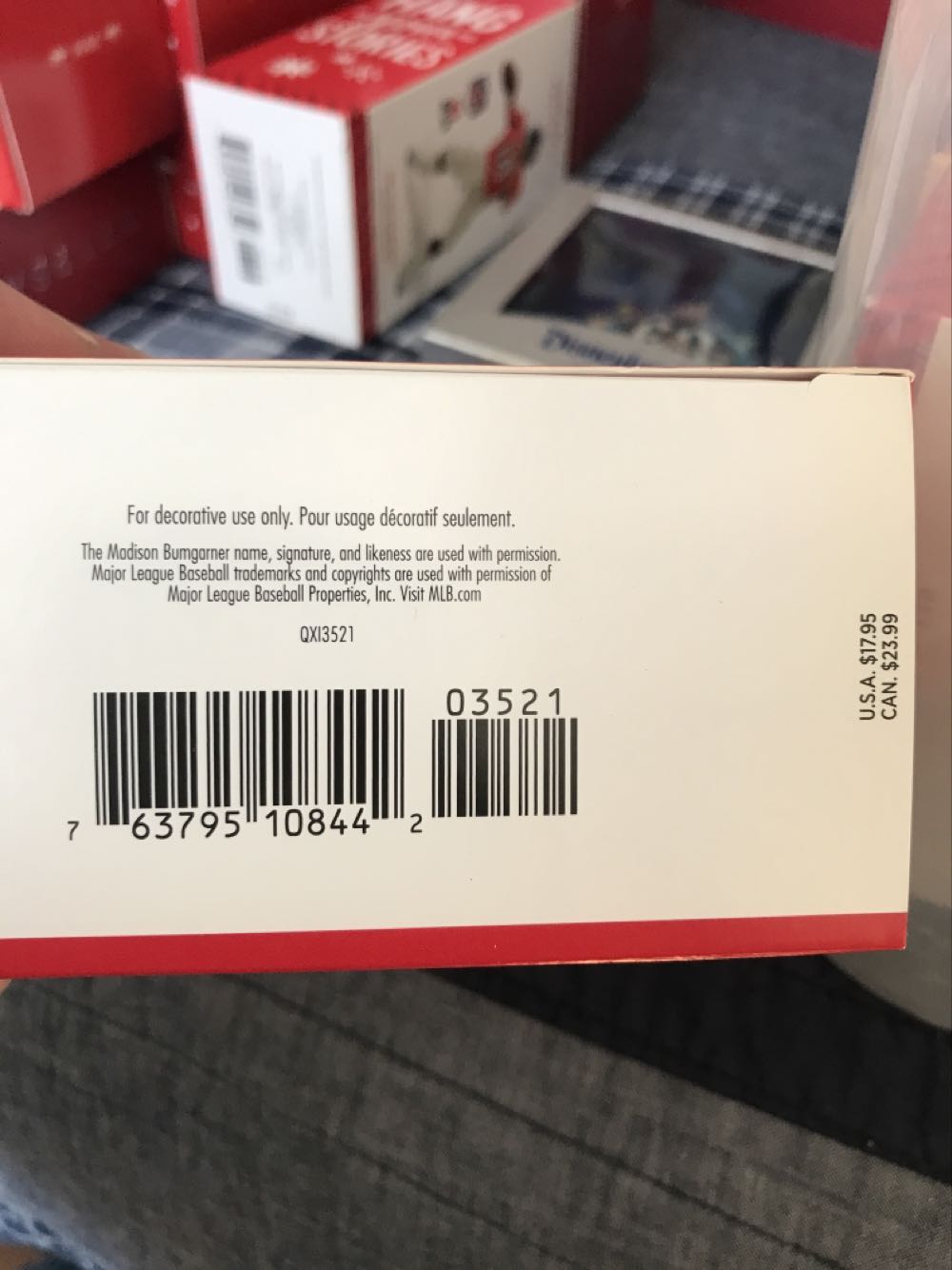 #21A Madison Bumgarner - At the Ballpark (Sports) ornament collectible [Barcode 763795108442] - Main Image 3