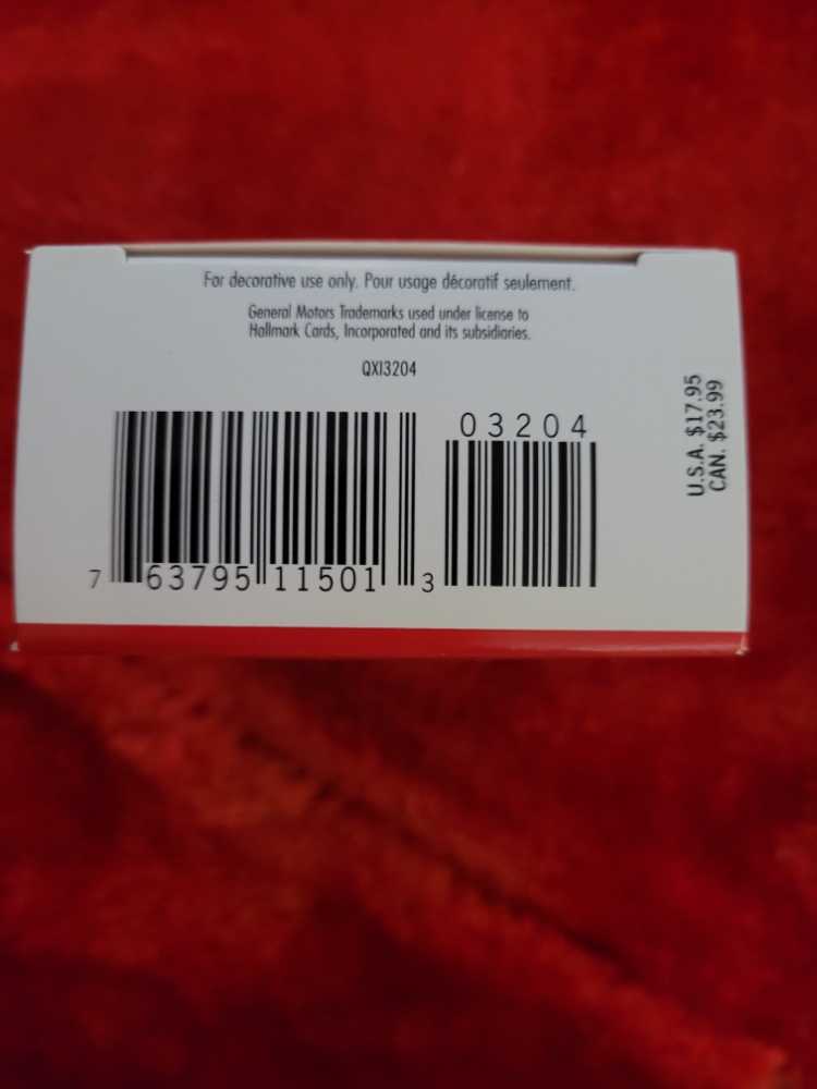 2016 Chevrolet Camaro - Classic American Cars (Cars) ornament collectible [Barcode 763795115013] - Main Image 4