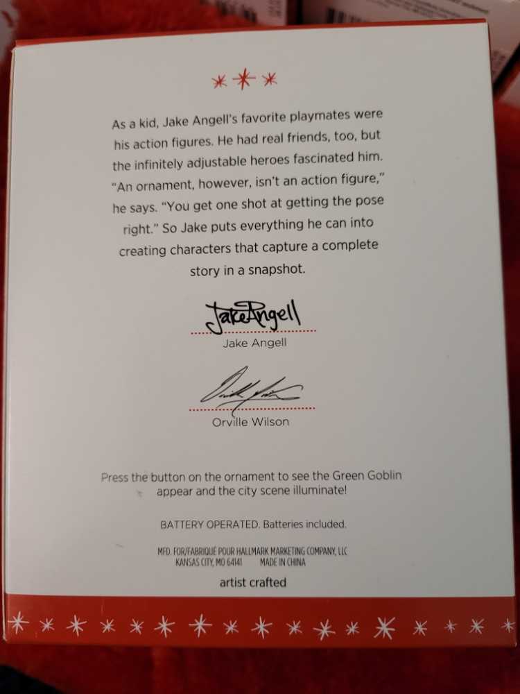 Slinging and Swinging - Spider-Man (DC Superheroes) ornament collectible [Barcode 763795128822] - Main Image 3