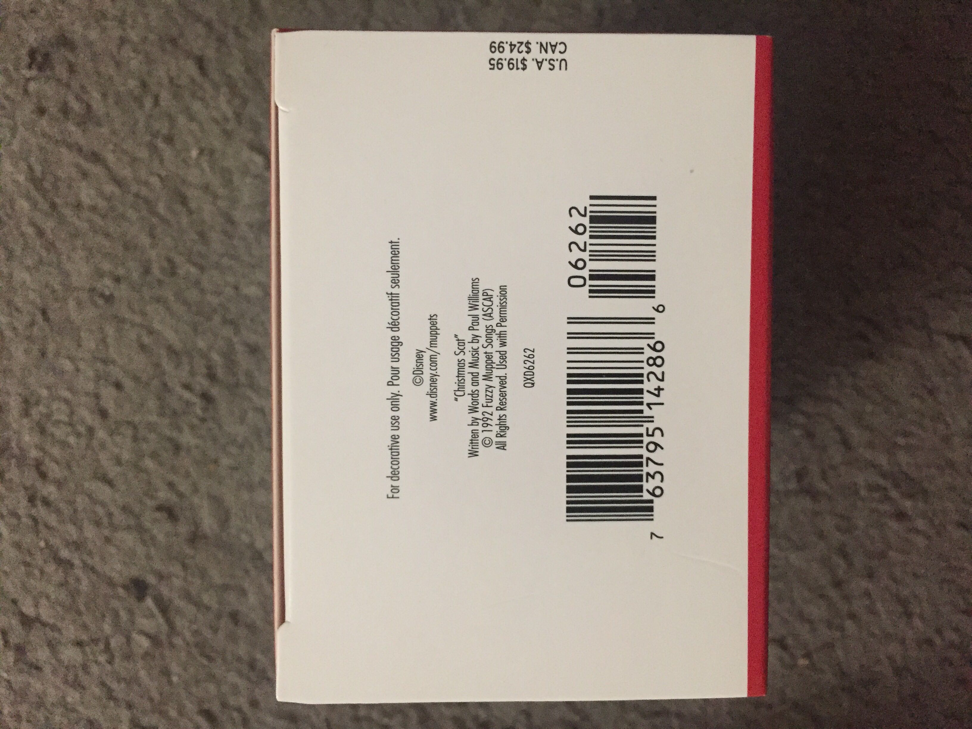 The Muppets: “The MUPPET CHRISTMAS CAROL” (25th Anniversary) - The Muppets (MAGIC: Sound) ornament collectible [Barcode 763795142866] - Main Image 3