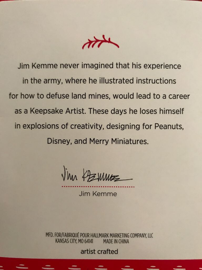 A Comfy Christmas For Linus - Snoopy (Peanuts) ornament collectible [Barcode 763795190751] - Main Image 2