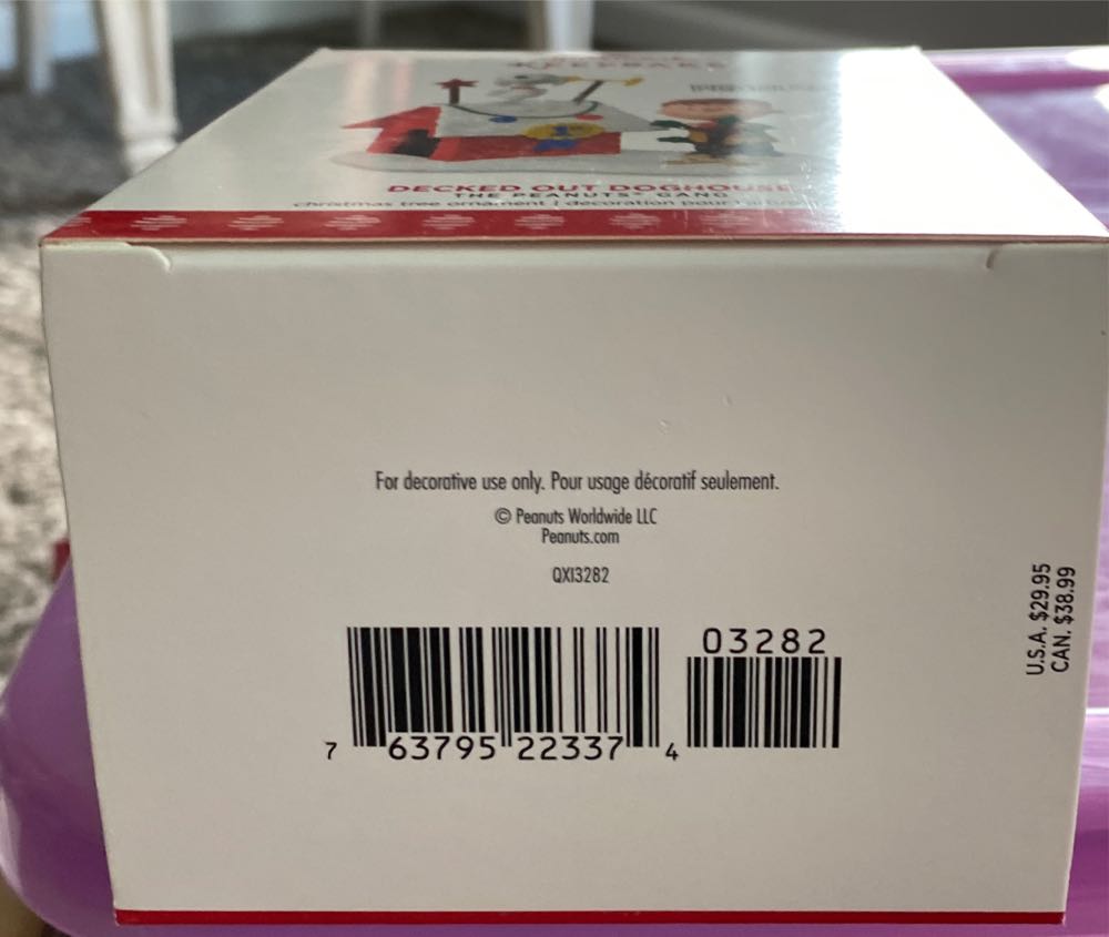 Snoopy Decked Out Doghouse - Snoopy (Peanuts) ornament collectible [Barcode 763795223374] - Main Image 3