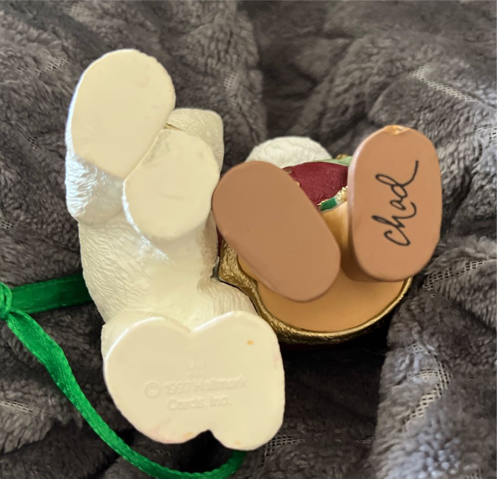 Santa’s Polar Friend - Archives Collection (Santa Clause) ornament collectible [Barcode 015012378344] - Main Image 4