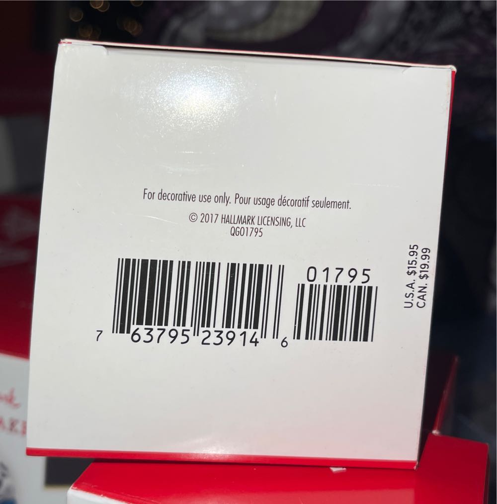 A Day At The Beach - A Day At The Beach (A Day At The Beach) ornament collectible [Barcode 763795239146] - Main Image 3