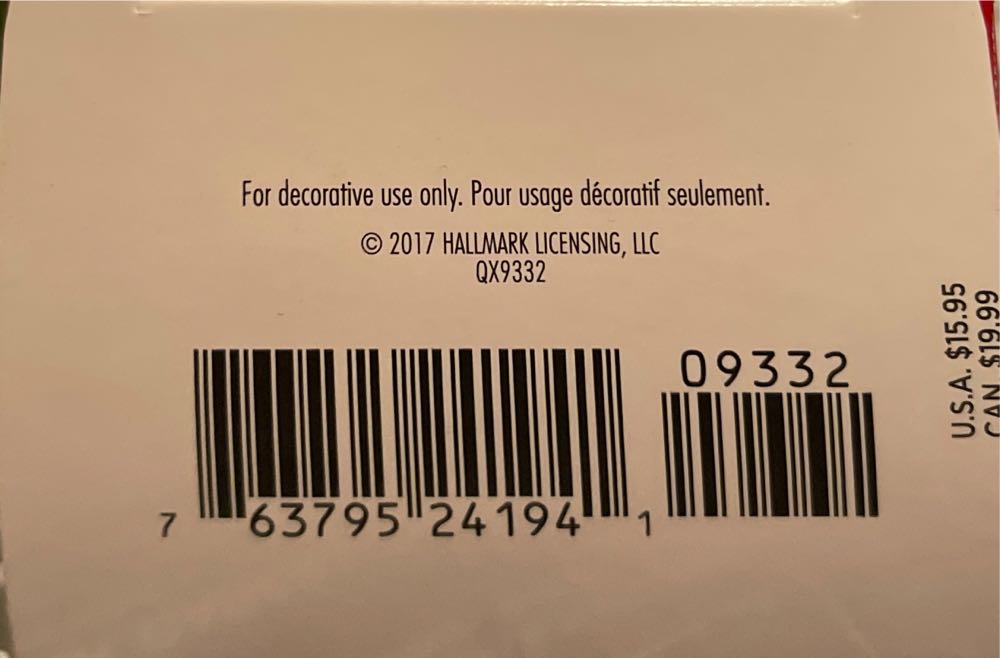 Snow Buddies  - Snow Buddies (Snowman) ornament collectible [Barcode 763795241941] - Main Image 3