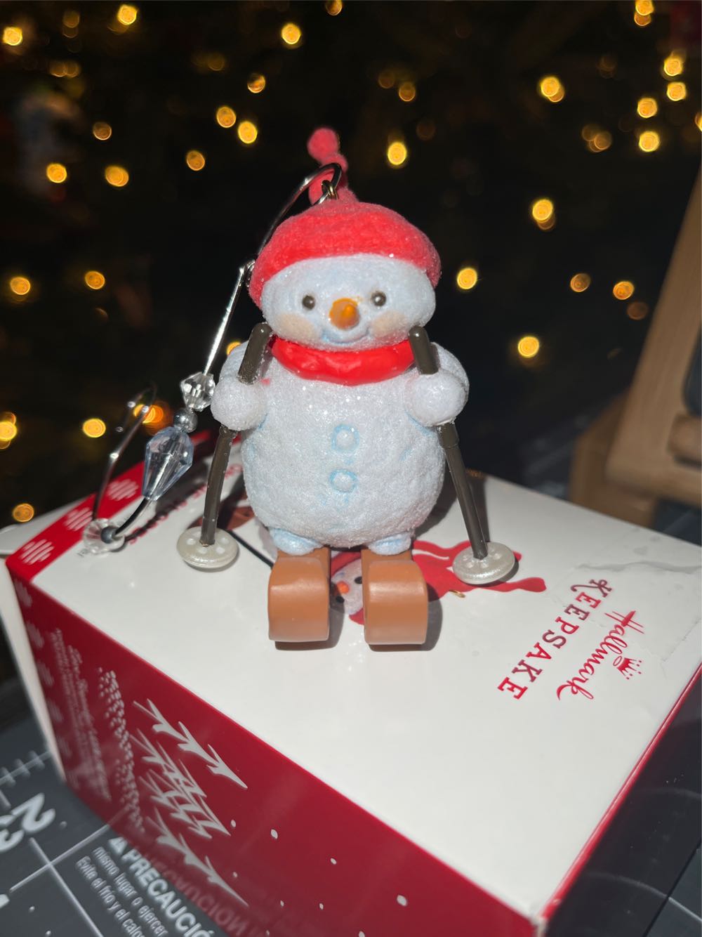 Snowman On The Slopes - Snowman (Snowman) ornament collectible [Barcode 763795242559] - Main Image 3