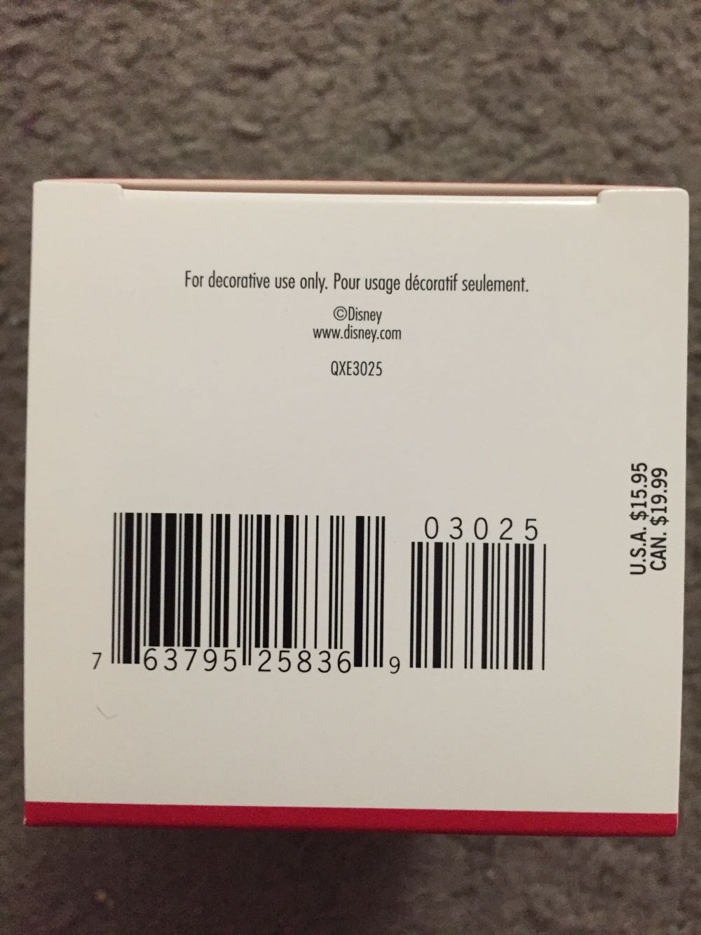 Ursula - Little Mermaid (Disney Villains) ornament collectible [Barcode 763795258369] - Main Image 3