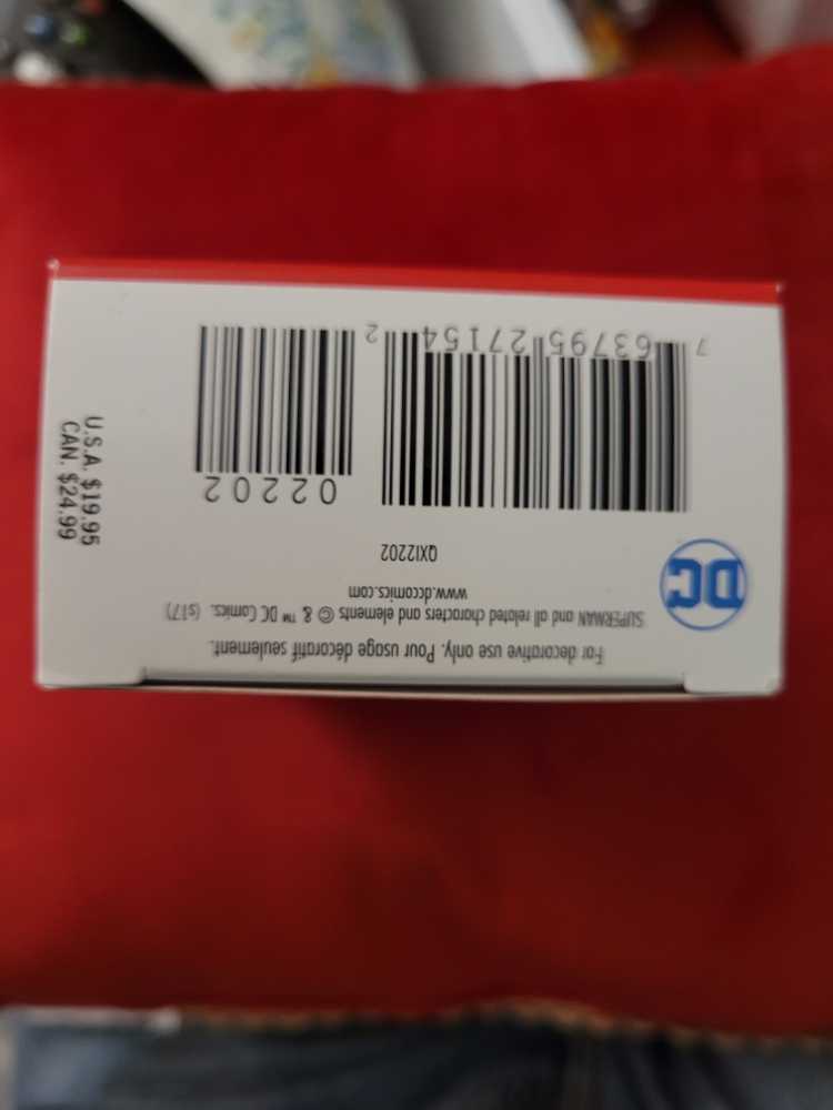 Superman - A Symbol Of Hope - Superman (Superman) ornament collectible [Barcode 763795271542] - Main Image 3
