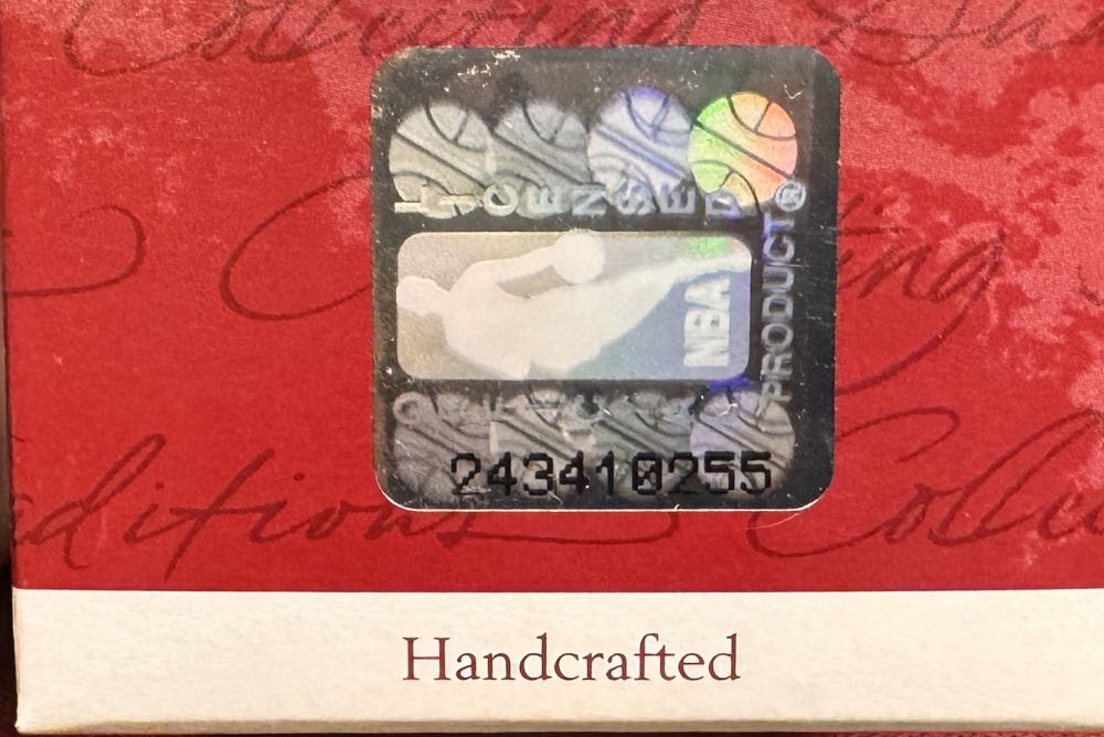 Hoop Stars - 3rd - Magic Johnson - 1997 - Hoop Stars (NBA) ornament collectible [Barcode 015012415025] - Main Image 4