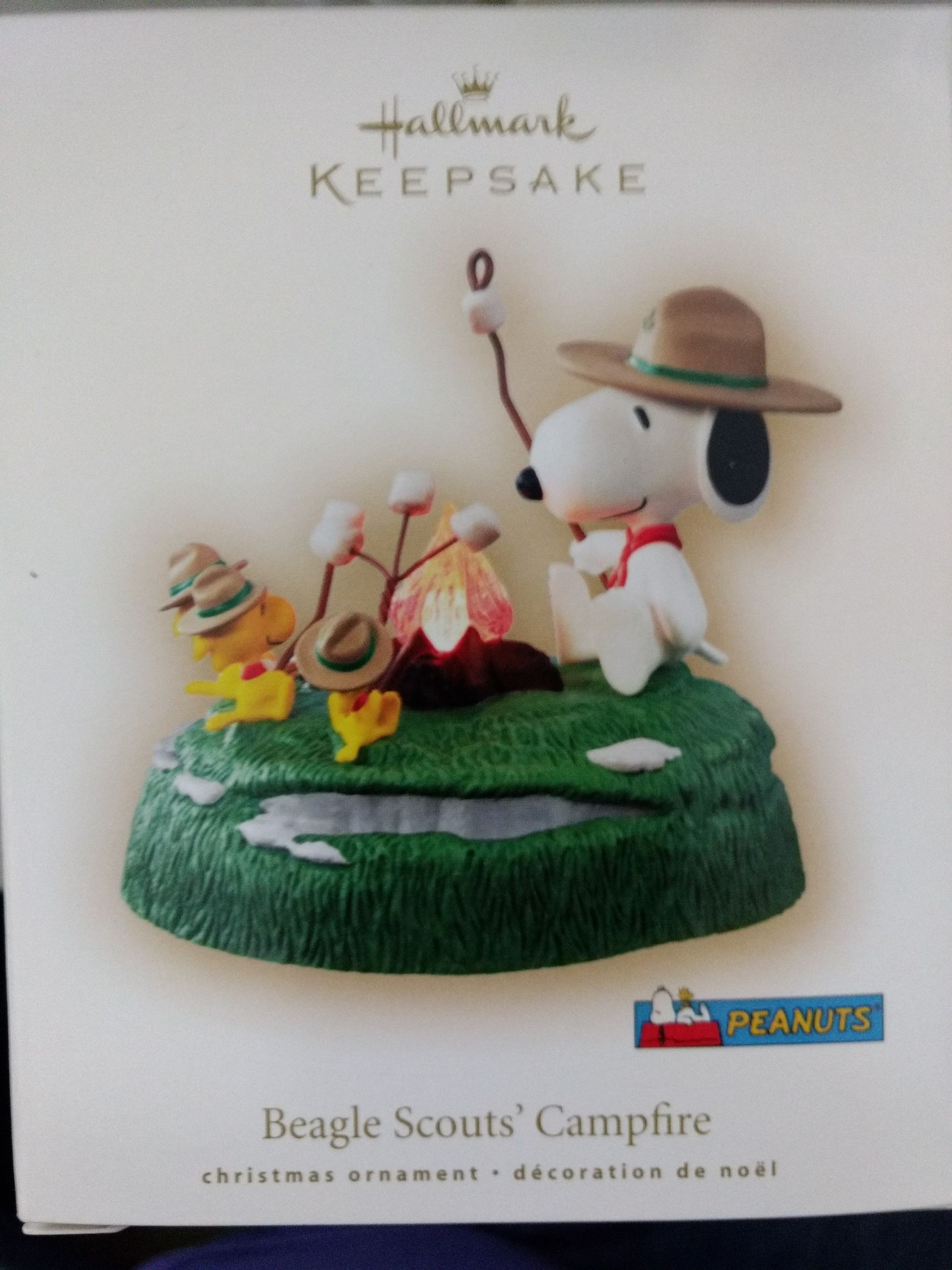 Beagle Scouts’ Campfire - Peanuts (Peanuts) ornament collectible [Barcode 014012972675] - Main Image 1