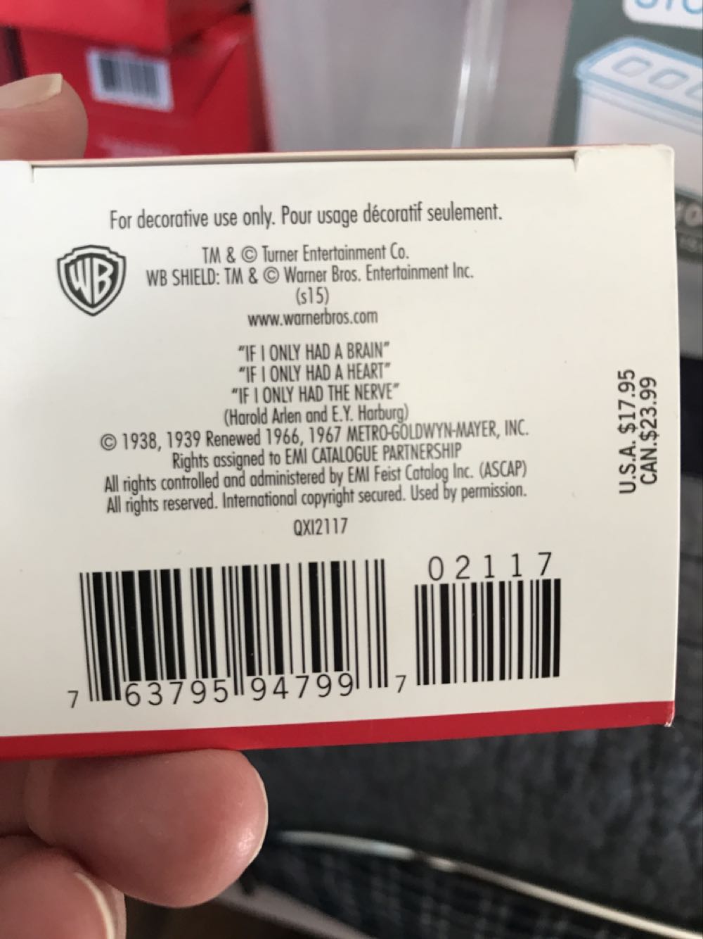 Oz - Scarecrow: “IF I ONLY HAD A BRAIN” - The Wizard of Oz - Off to See the Wizard (MAGIC: Sound) ornament collectible [Barcode 763795947997] - Main Image 3