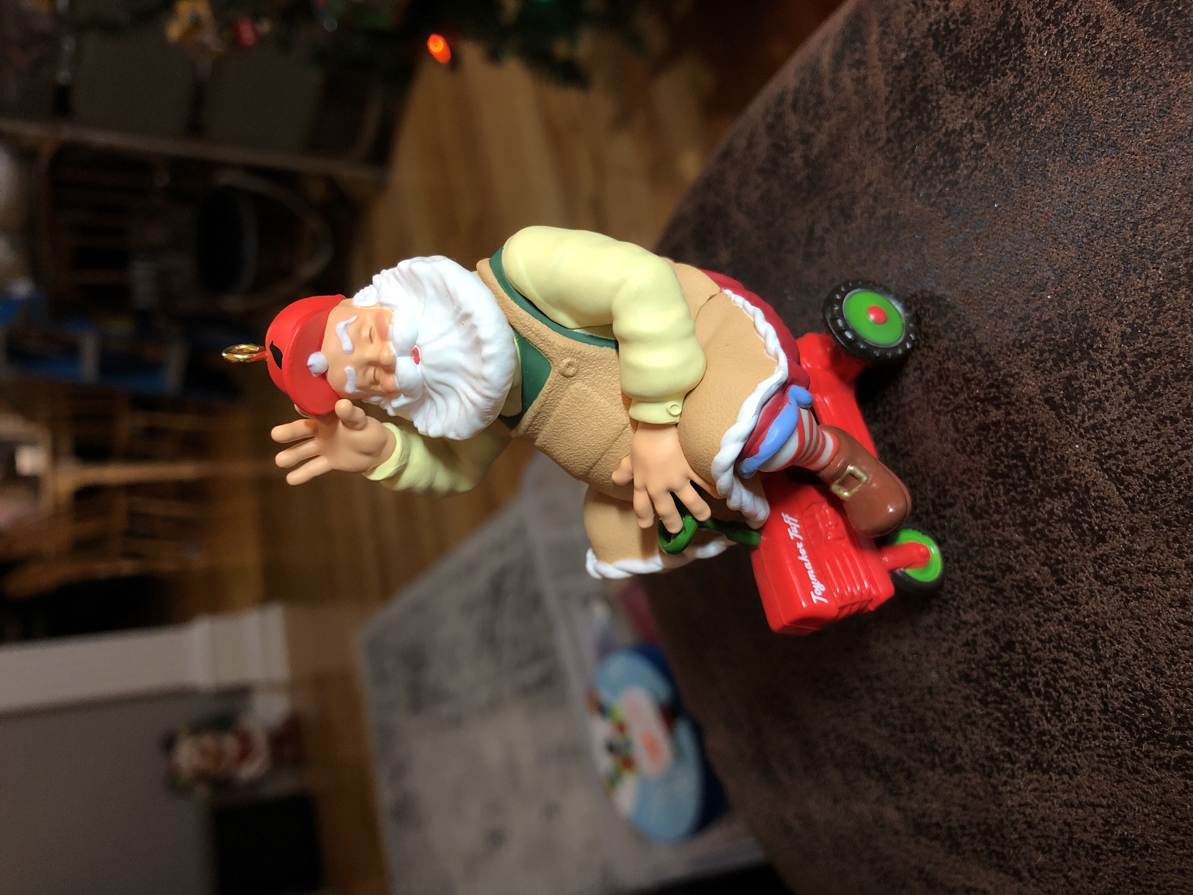 Toymaker Santa # 16 - Toymaker Santa (Santa) ornament collectible [Barcode 763795948161] - Main Image 3