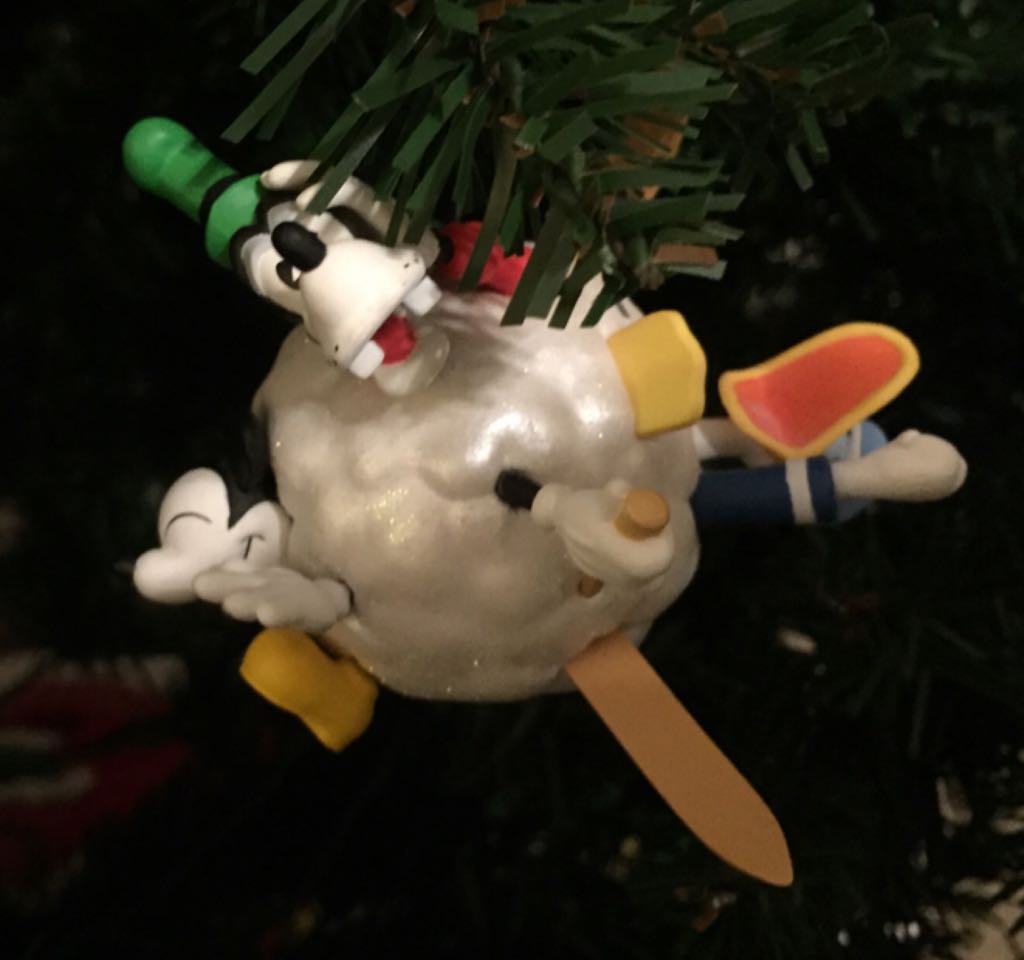 Goofy’s Ski Adventure - Disney Mickey And Goofy (Disney Mickey Mouse & Co.) ornament collectible [Barcode 015012415452] - Main Image 2