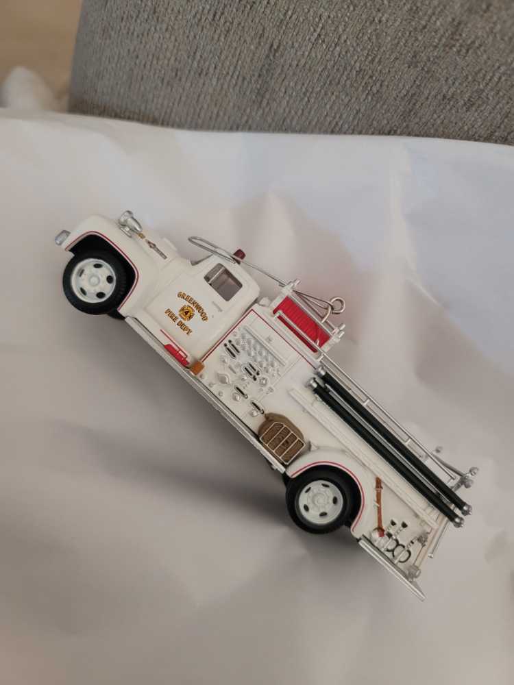 1956 Ford Fire Engine - Fire Brigade (Firetrucks) ornament collectible [Barcode 763795962365] - Main Image 3