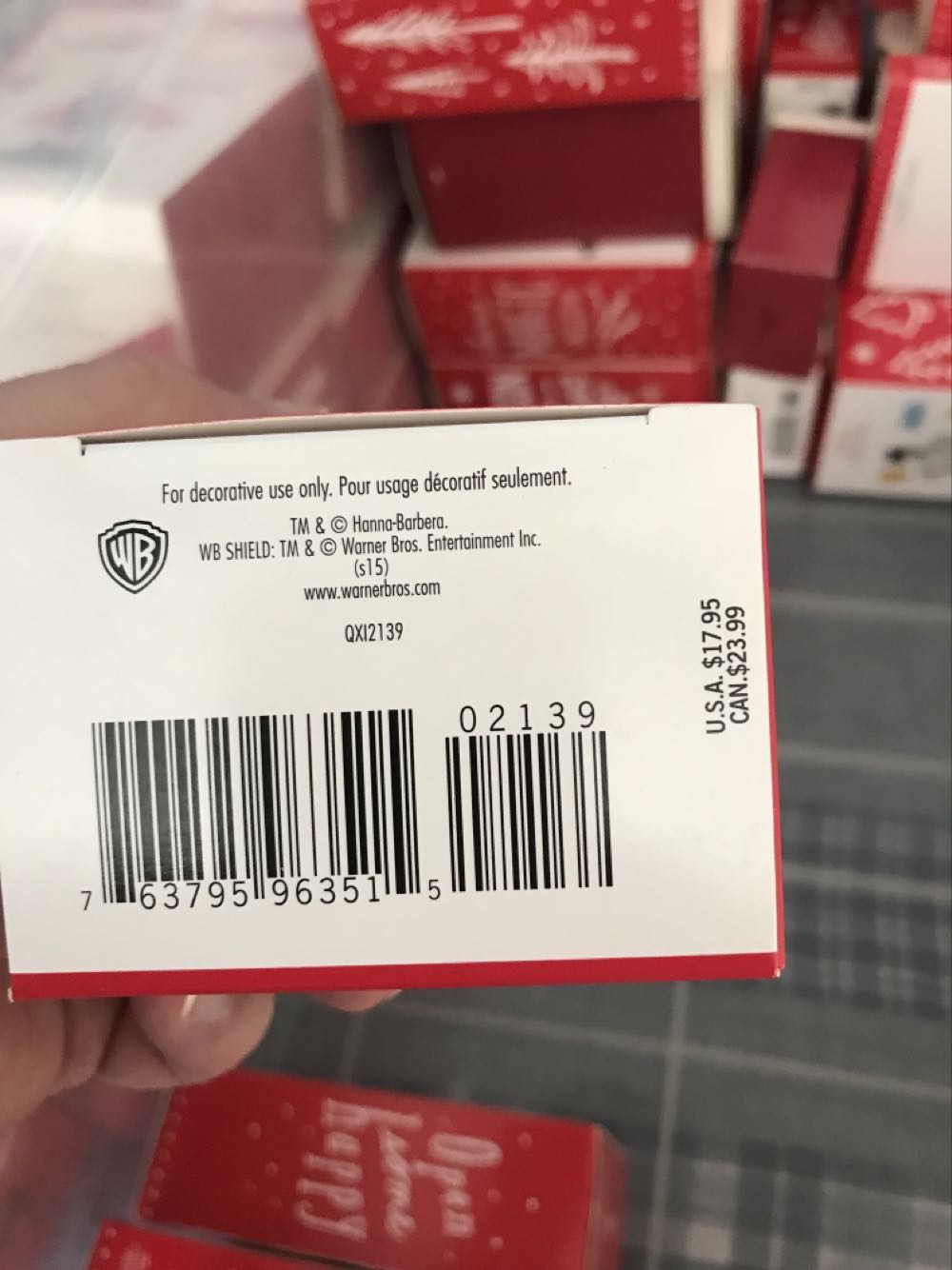 A Christmas Scare-ol - Scooby-Doo (MAGIC: Sound) ornament collectible [Barcode 763795963515] - Main Image 3