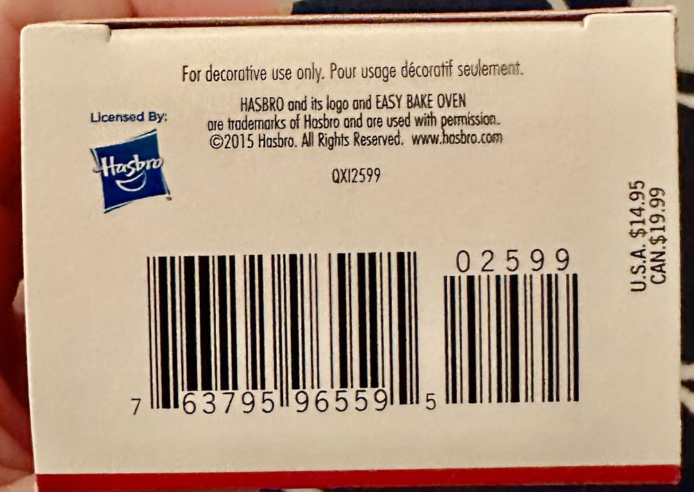 Easy-Bake Oven - Easy-Bake Oven (Toys) ornament collectible [Barcode 763795965595] - Main Image 4