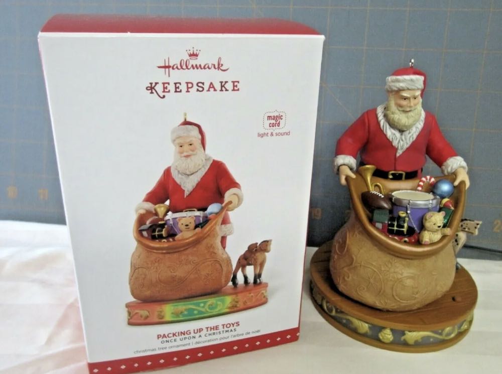 Packing Up The Toys - Once Upon A Christmas (Santa) ornament collectible [Barcode 763795969067] - Main Image 4