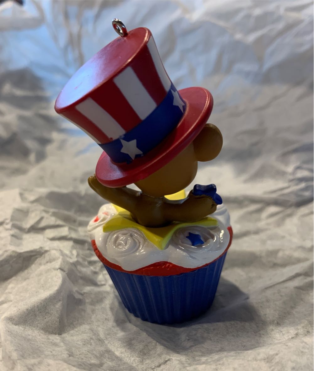 Keepsake Cupcakes #12 Star-Spangled Bear - Star-Spangled Bear (Keepsake Cupcakes) ornament collectible [Barcode 763795982608] - Main Image 4