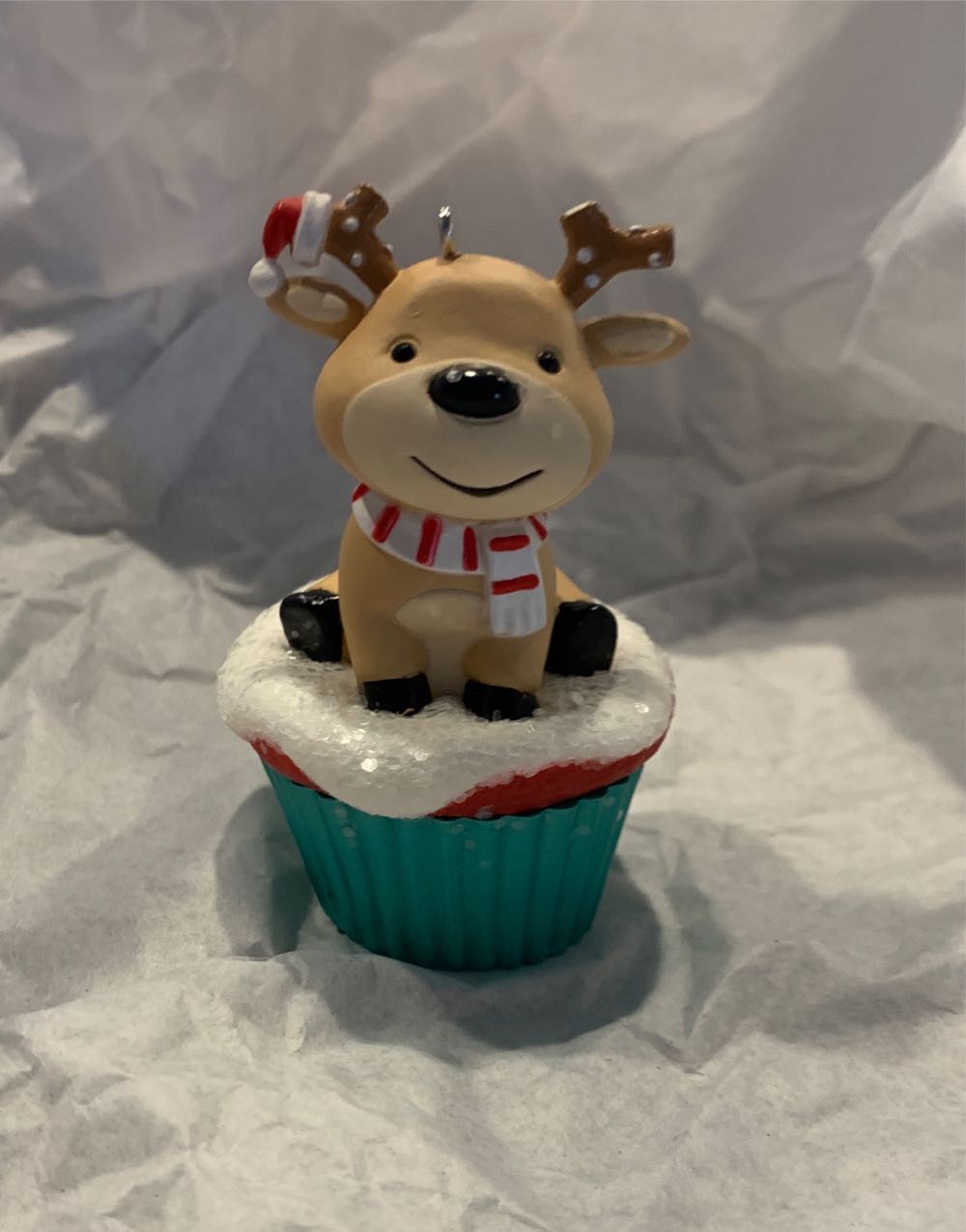 Cupcake #5 Salty And Sweet - Keepsake Cupcakes (Cupcake, Reindeer) ornament collectible [Barcode 763795982707] - Main Image 3