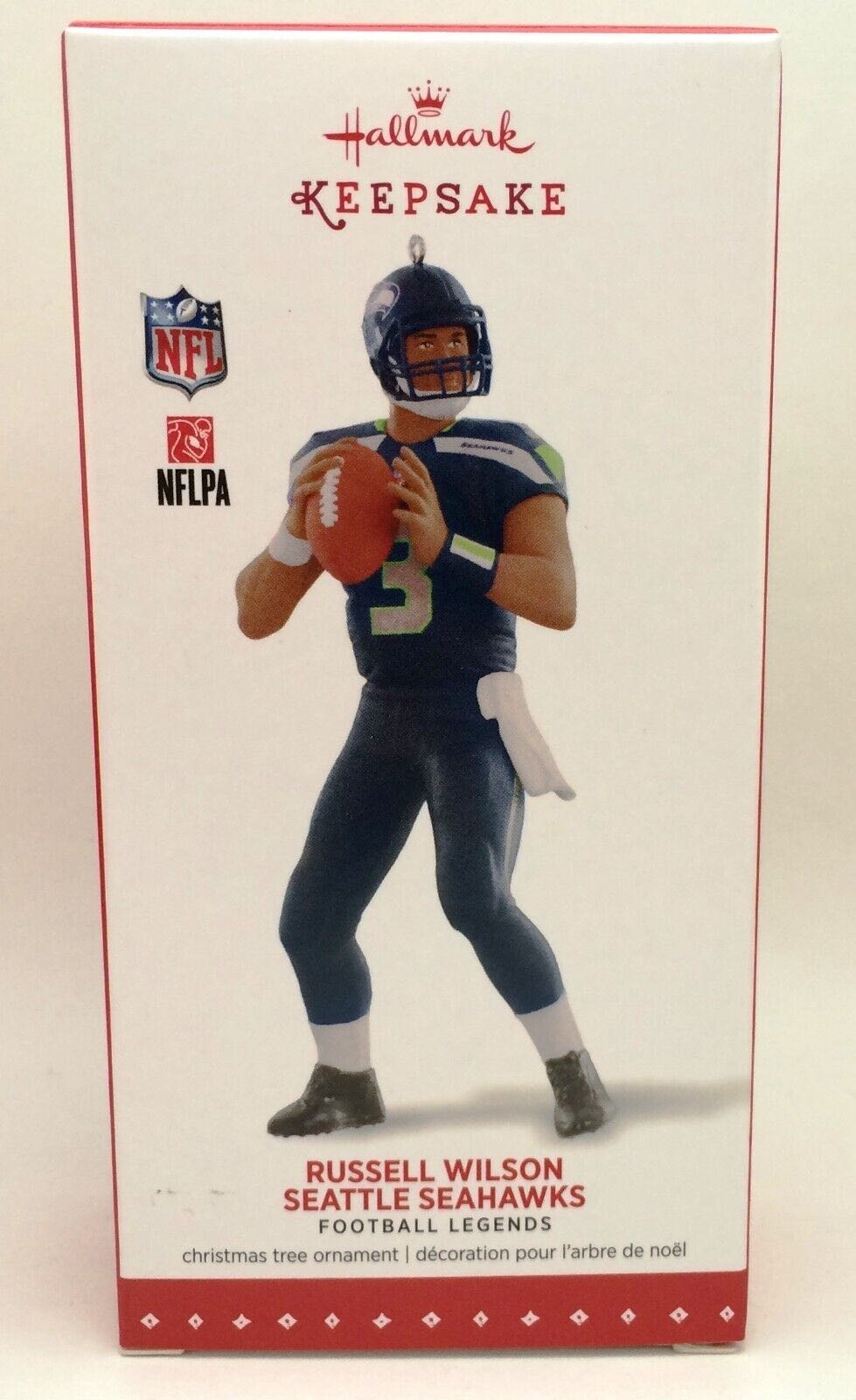 Hallmark Russell Wilson Football Legend - Football Legends (NFL) ornament collectible [Barcode 763795988730] - Main Image 2