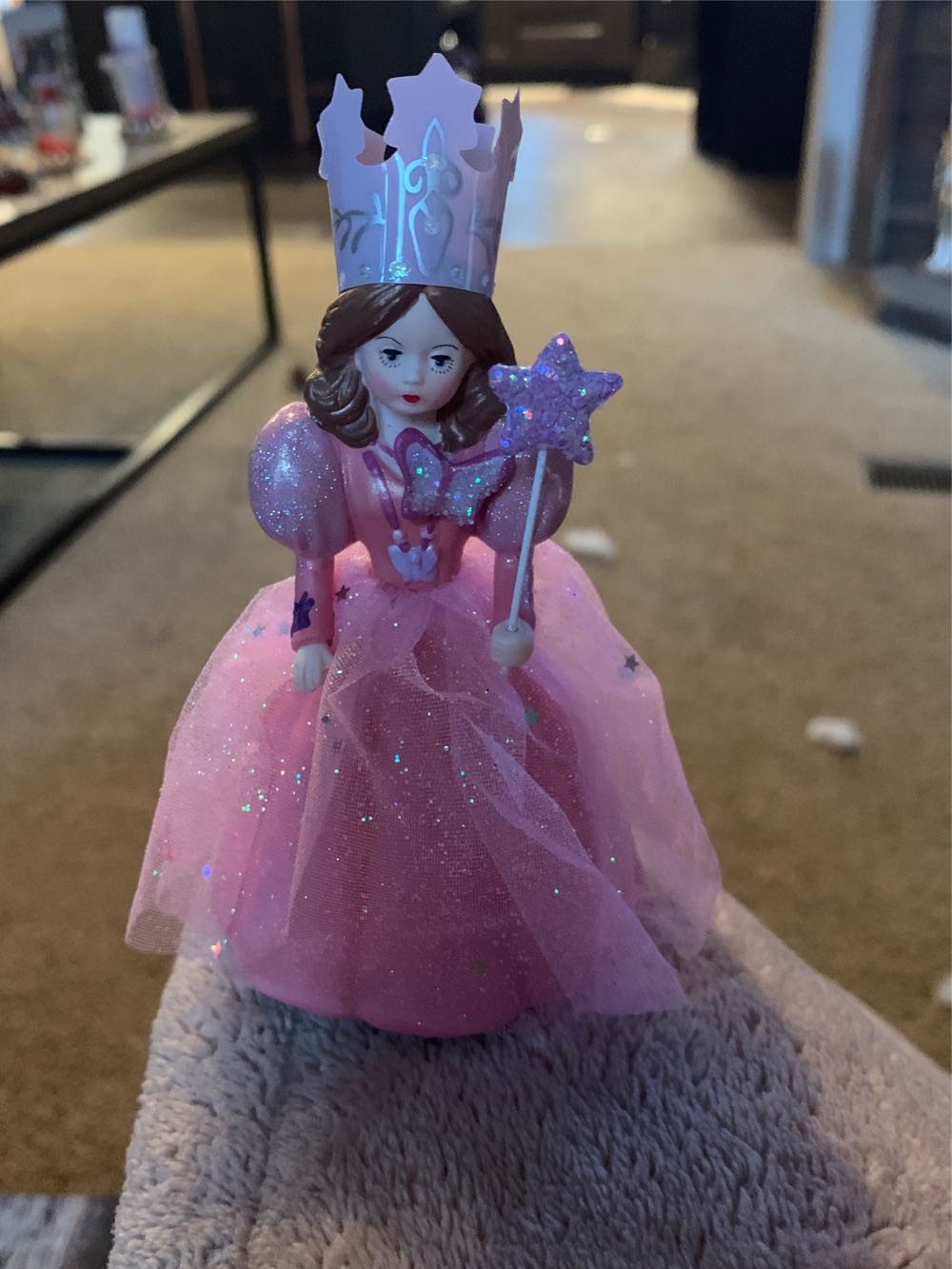Glinda The Good Witch - Madame Alexander (The Wizard Of Oz) ornament collectible [Barcode 763795992874] - Main Image 3