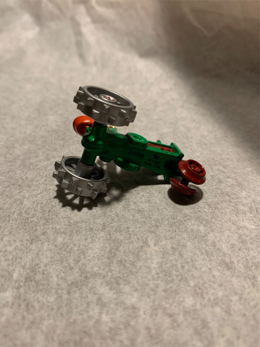 Miniature Antique Tractors #2 (1998) - Antique Tractors (Tractors) ornament collectible [Barcode 015012430684] - Main Image 4