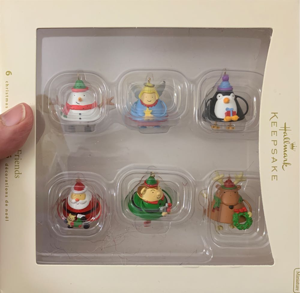 Dancing Friends  (Miniature) ornament collectible [Barcode 795902000943] - Main Image 2