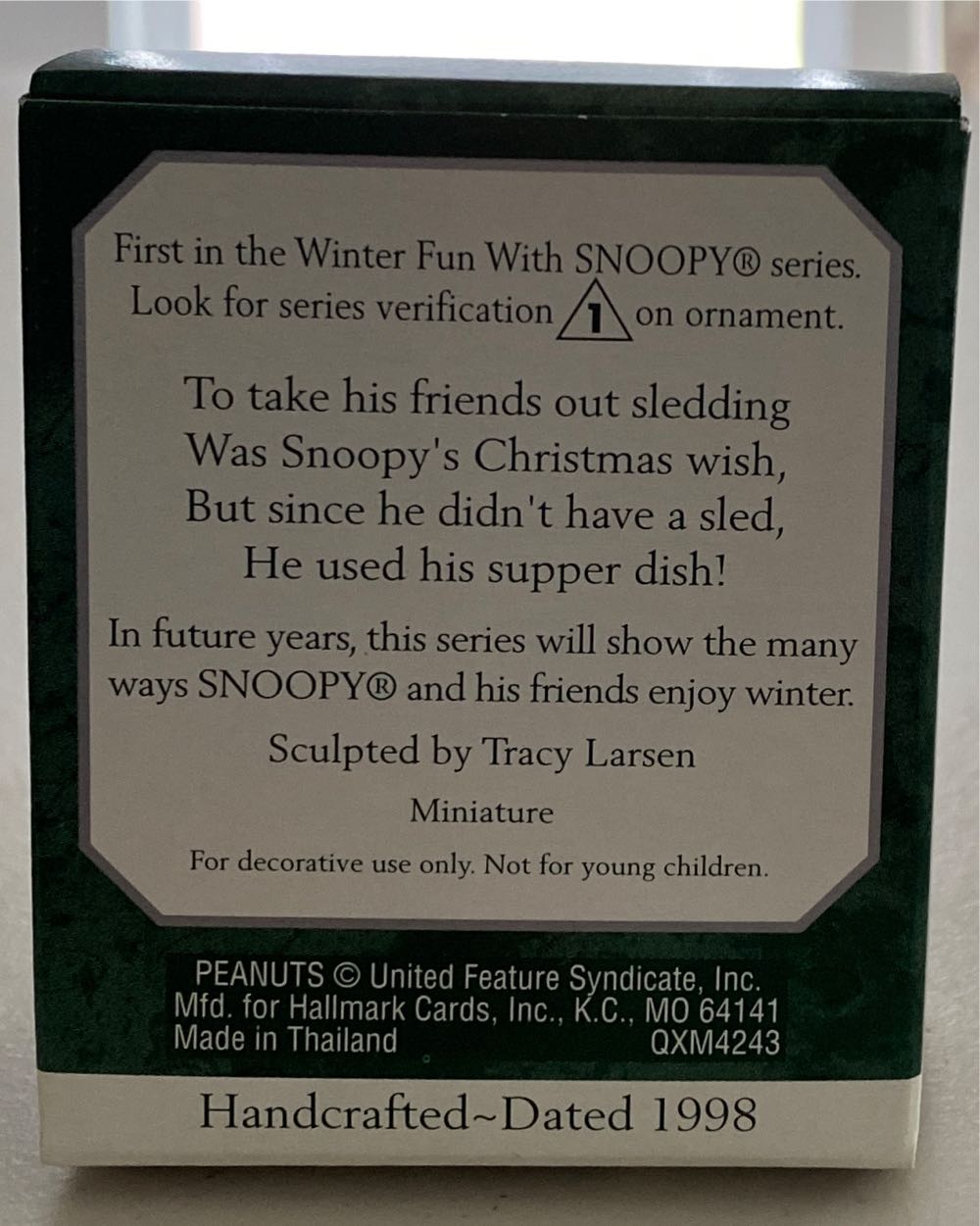 Winter Fun With Snoopy #1 - Winter Fun With Snoopy (Peanuts Miniature) ornament collectible [Barcode 015012431025] - Main Image 2