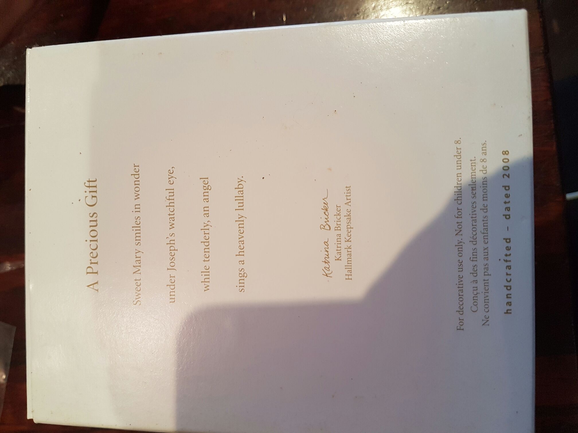 A Precious Gift - Angel ornament collectible [Barcode 795902019341] - Main Image 2