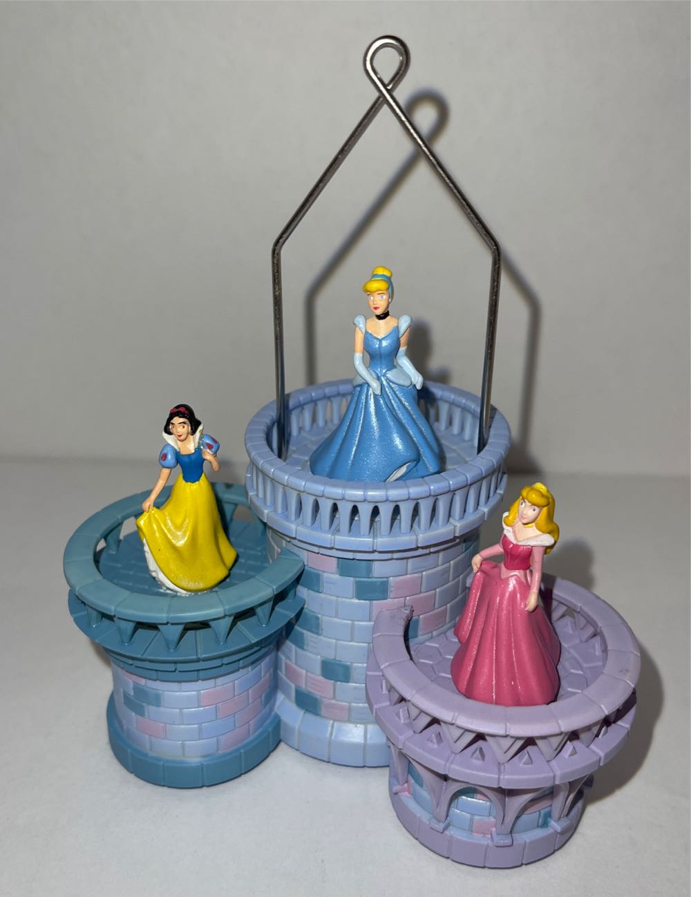 Princess Dreams - Disney Cinderella (Walt Disney Productions) ornament collectible [Barcode 795902019372] - Main Image 3