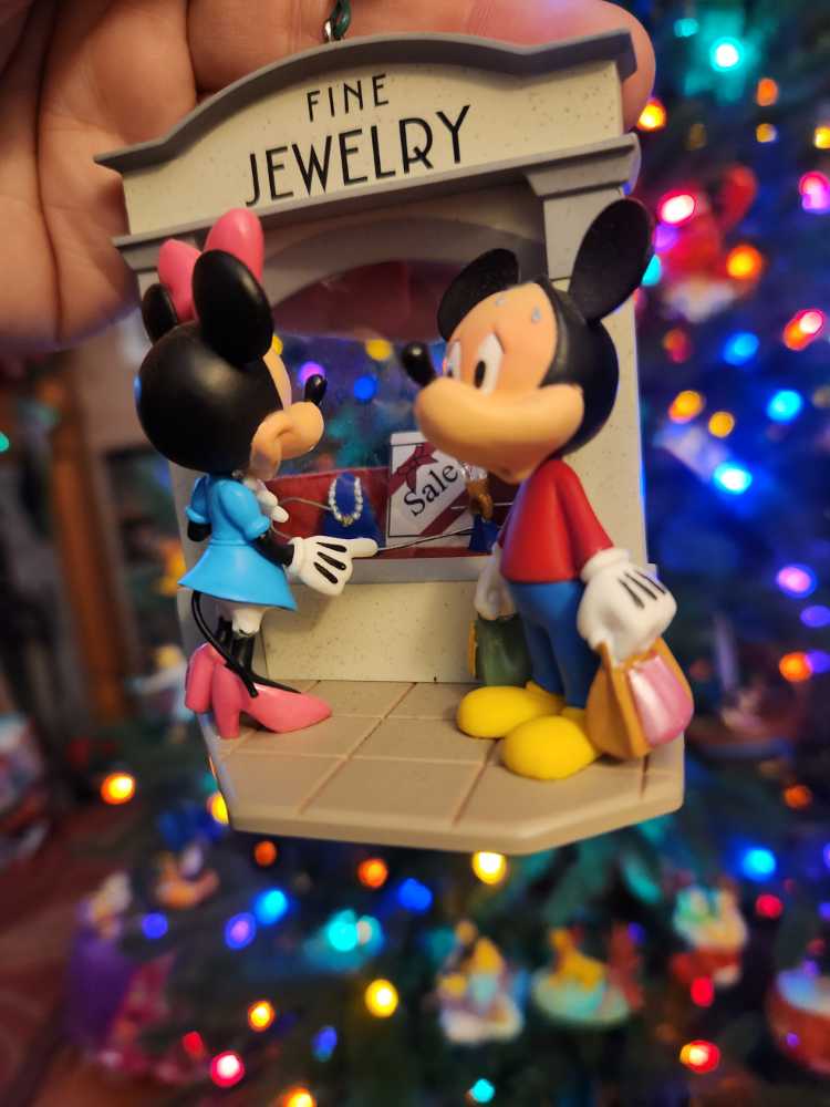 Window Shopping Mickey And Minnie - Mickey & Minnie (Disney) ornament collectible [Barcode 795902023324] - Main Image 3