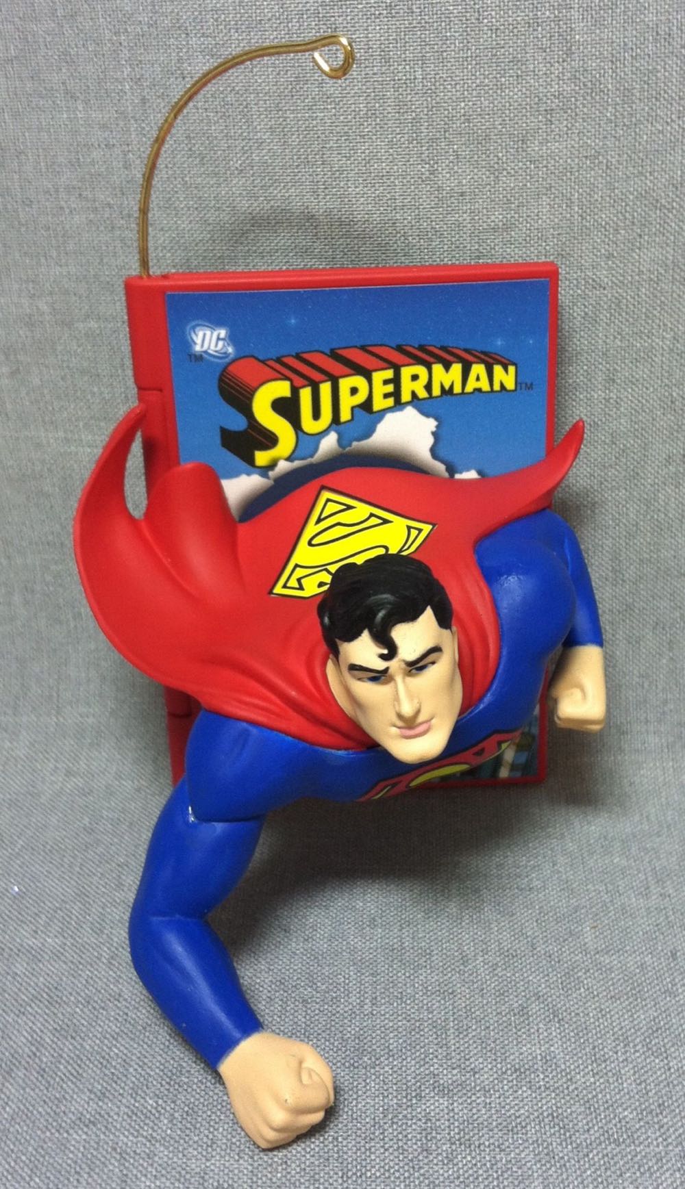 Superman Comic Book Heroes - Superman (Superheroes) ornament collectible [Barcode 795902037369] - Main Image 3
