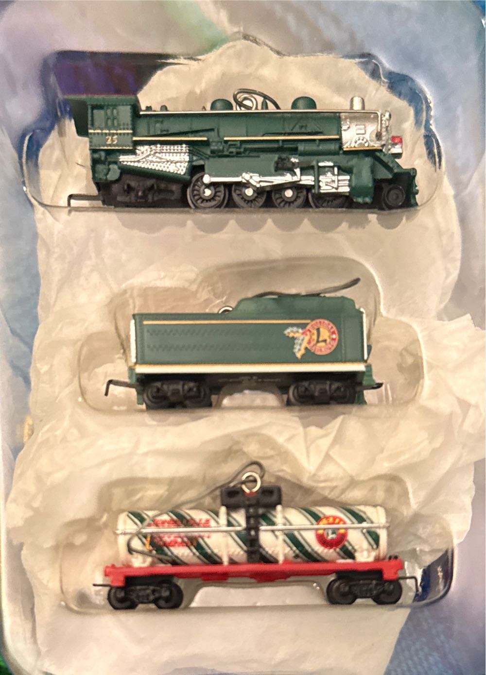 Holiday Railroad - Lionel Train Miniature (Trains, Mini) ornament collectible [Barcode 795902045302] - Main Image 4
