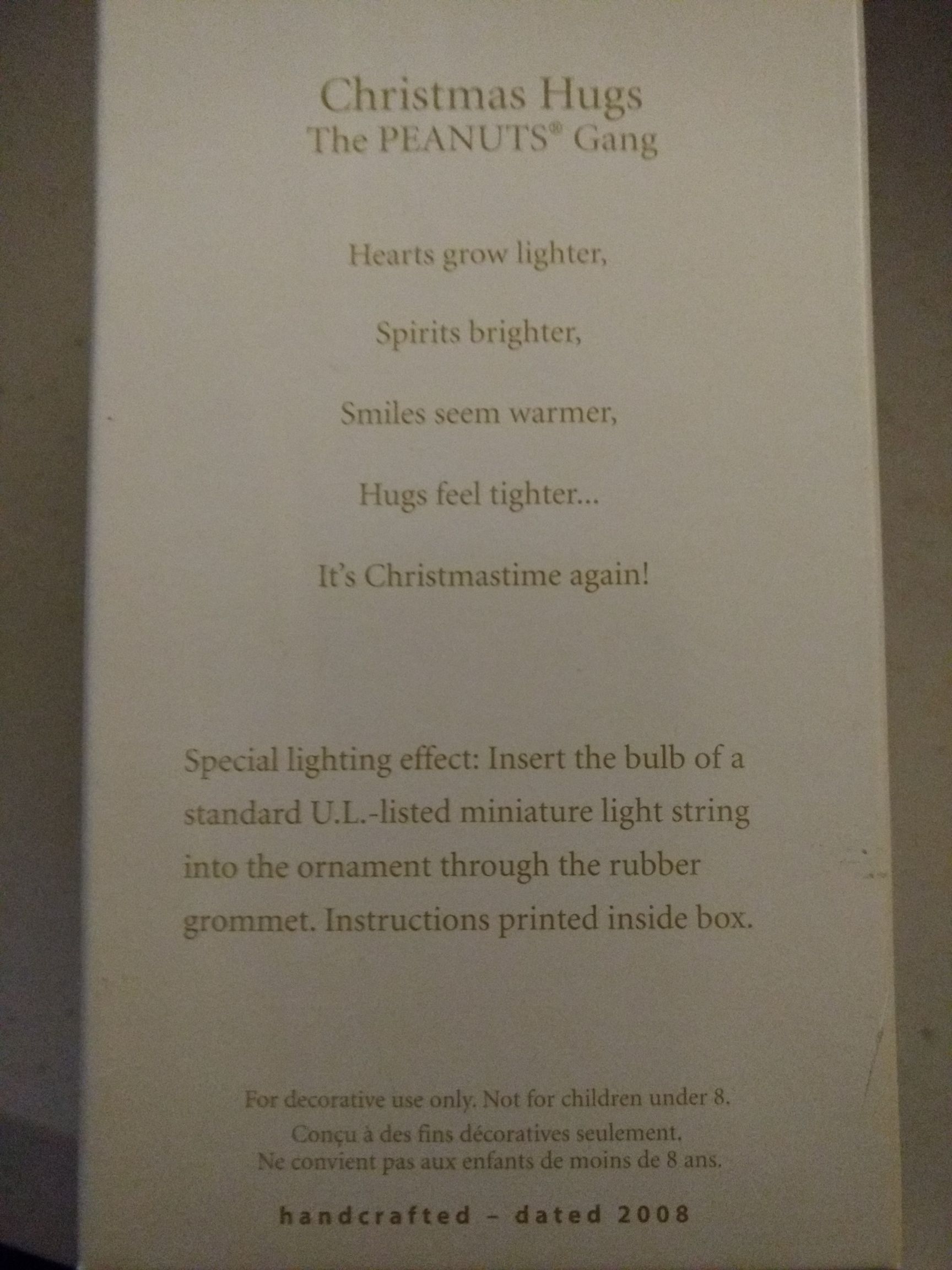 Christmas Hugs - The Peanuts Gang (Peanuts) ornament collectible [Barcode 795902050542] - Main Image 2