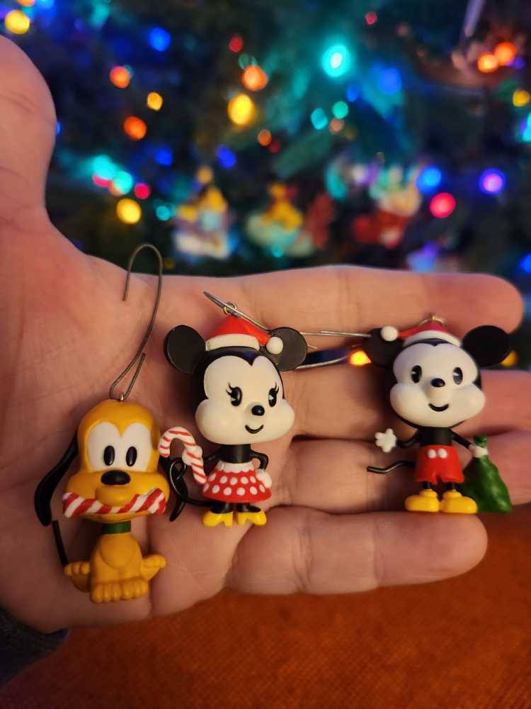 Miniature Disney Mickey, Minnie & Pluto All Set For Christmas! 🐻 - Disney (Disney Miniture) ornament collectible [Barcode 795902051495] - Main Image 3