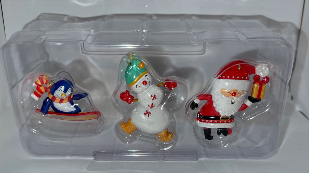 Miniature Santa’s Merry Crew 🐻 - None (Santa’s Merry Crew) ornament collectible [Barcode 795902056193] - Main Image 3