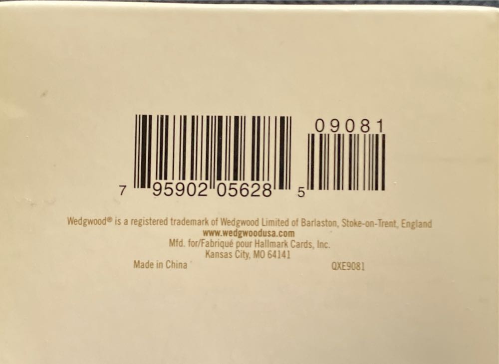 Wedgwood - Heaven Comes to Earth - Nativity (Nativity) ornament collectible [Barcode 795902056285] - Main Image 2