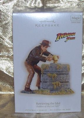 Indiana Jones Retrieving The Idol 2009 - Indiana Jones (Indiana Jones and the Raiders of the Lost Ark) ornament collectible [Barcode 795902081737] - Main Image 3