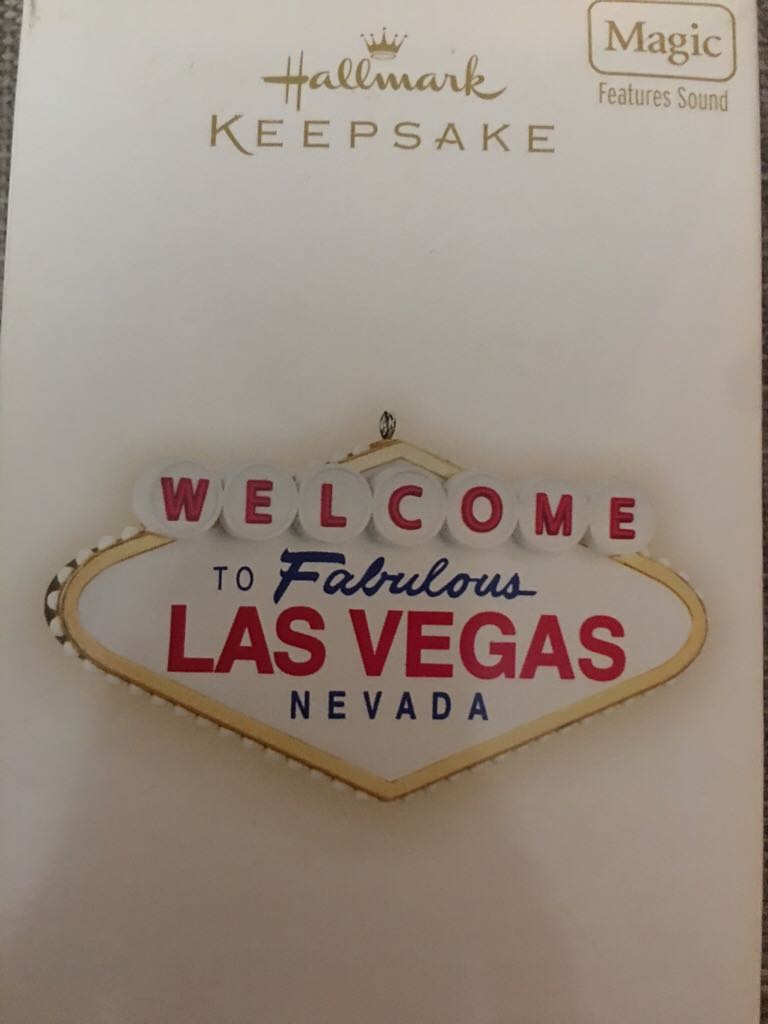 Viva Las Vegas! - Carlton Heirloom (Elvis) ornament collectible [Barcode 795902086879] - Main Image 1