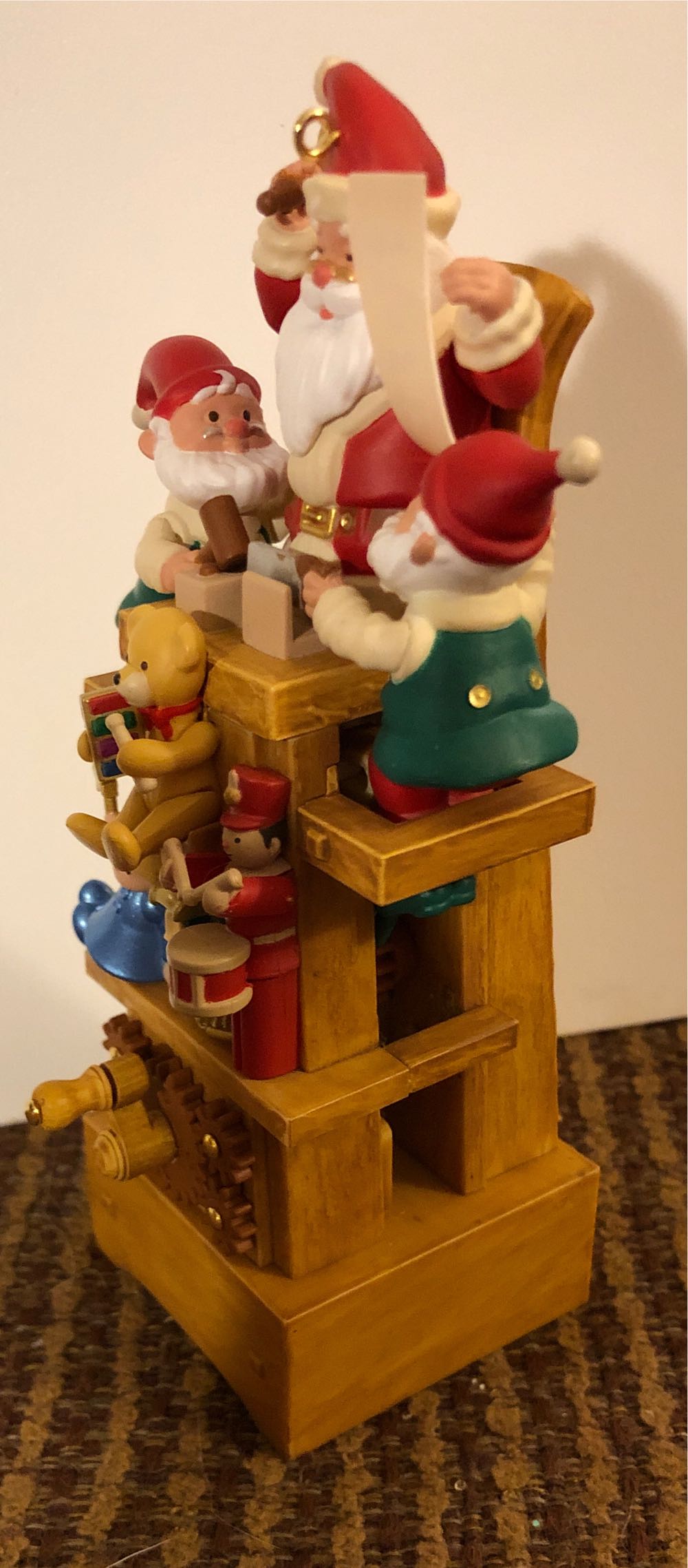 Santa’s Jolly Workshop - Magic - Light, Sound & Motion (Wind Up) ornament collectible [Barcode 795902086992] - Main Image 4