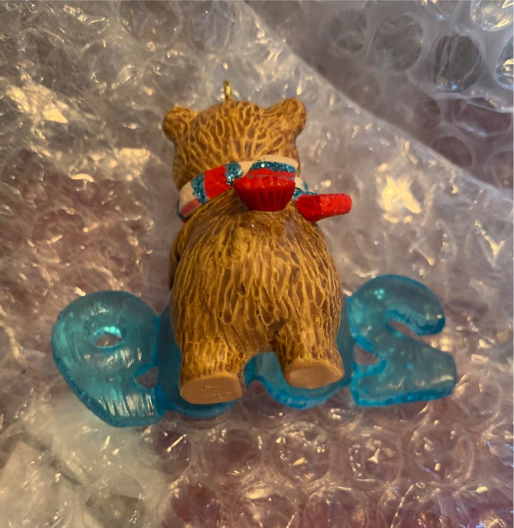 Cool Decade 2009 #10 - Cool Decade Series (Decades) ornament collectible [Barcode 795902088248] - Main Image 4